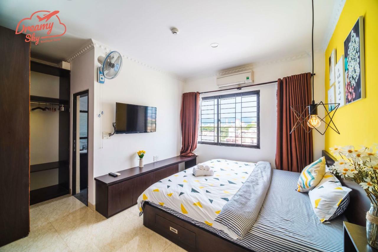 Dreamy Sky - Airport View Boutique Hotel Da Nang Bagian luar foto